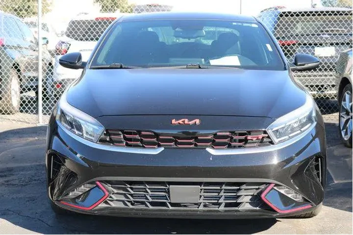 $20315 : Kia Forte 2023 GT 4dr Sedan image 3