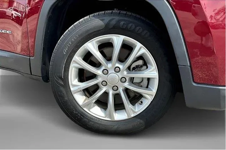 $13995 : Jeep Cherokee 2019 Latitude image 9