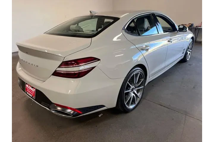 $27442 : Genesis G70 2024 image 5