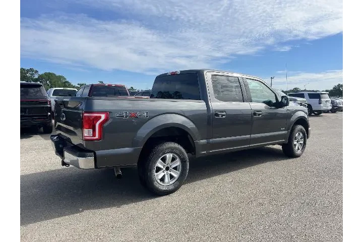 $17481 : Ford F-150 2017 4x4 King Ran image 2