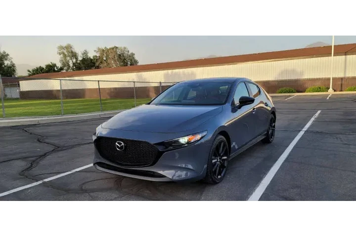 $21300 : 2023 3 Hatchback 2.5 S Carbon image 5