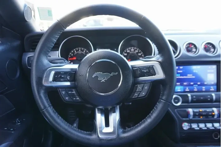 $35688 : Ford Mustang 2020 EcoBoost 2 image 10