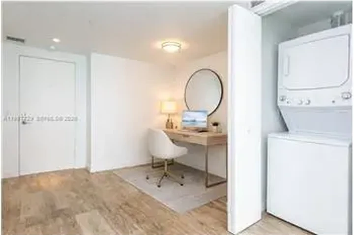 $6000 : Rental property with 2 bedro image 2