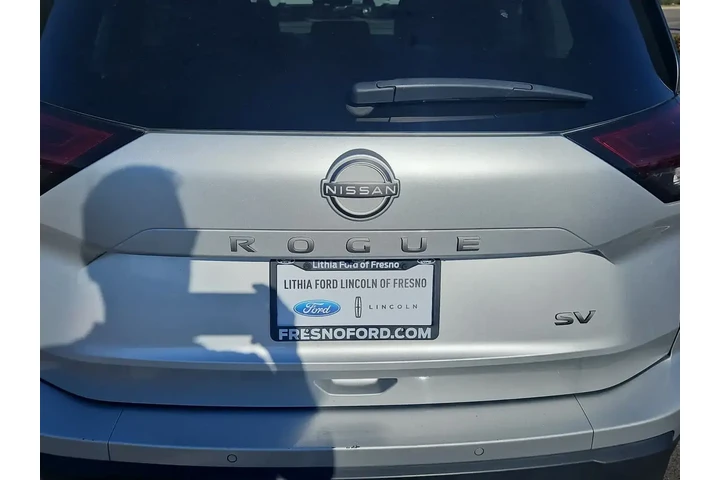 $19500 : Nissan Rogue 2024 SV 4dr Cro image 8