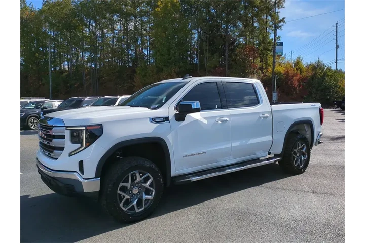 $37856 : GMC Sierra 1500 2023 4x4 SLE image 8