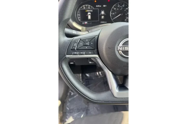 $18014 : Nissan Kicks 2024 SV 4dr Cro image 9