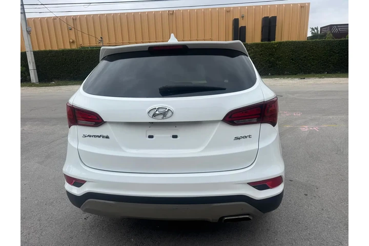 $7399 : Santa Fé 2018 (CASH) 🚘 image 3
