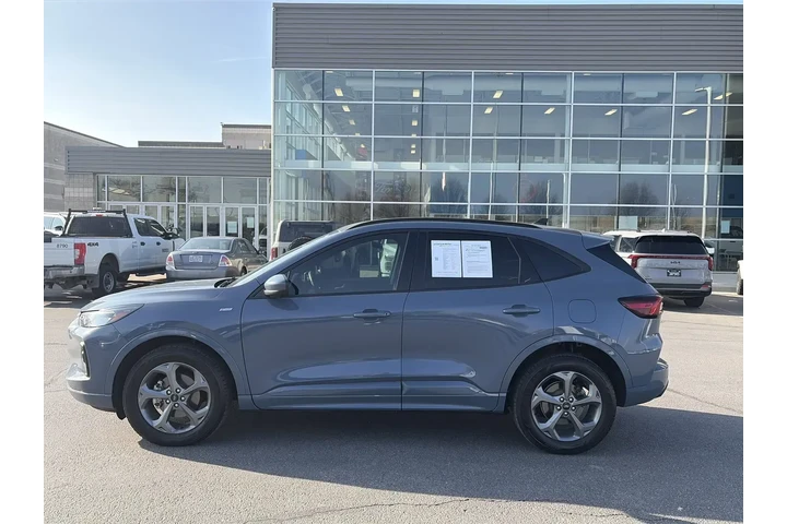 $19300 : Ford Escape 2023 AWD ST-Line image 8