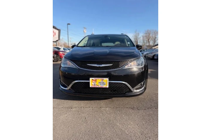 $19500 : 2018 Pacifica Touring L Plus image 5