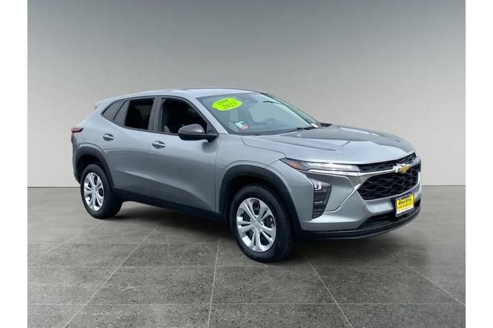 $28220 : Chevrolet Trax 2025 LS 4dr C image 7