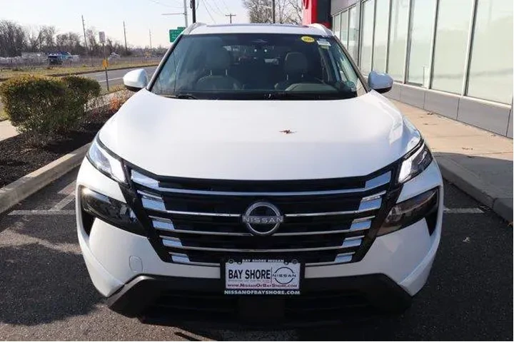 $24677 : Nissan Rogue 2024 AWD SV 4dr image 4