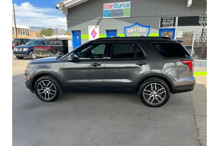 2019 Explorer Sport 4WD image 8