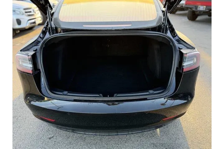 $17995 : Tesla Model 3 2019 Mid Range image 6