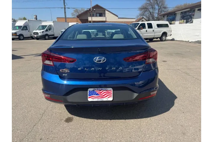 $12990 : 2019 Elantra SE image 8