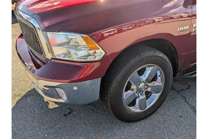 $22945 : Ram 1500 Classic 2019 4x4 SL image 9