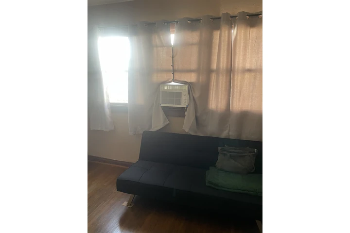 $600 : se comparte single image 4