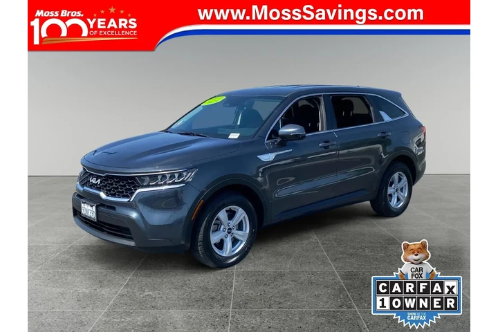 $29850 : Kia Sorento 2023 LX 4dr SUV image 1
