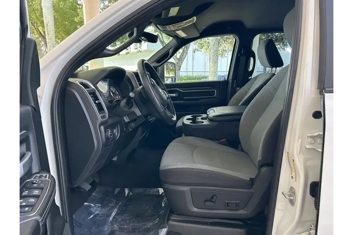$31341 : Ram 2500 2024 4x4 Big Horn 4 image 5