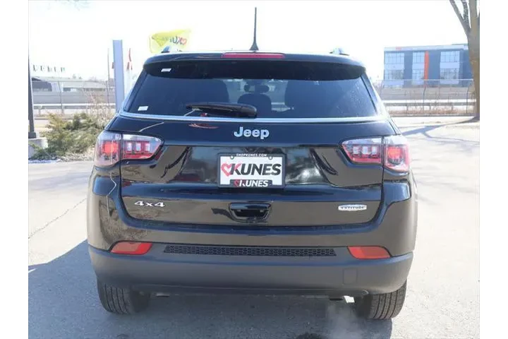 $21977 : Jeep Compass 2025 4x4 Latitu image 8