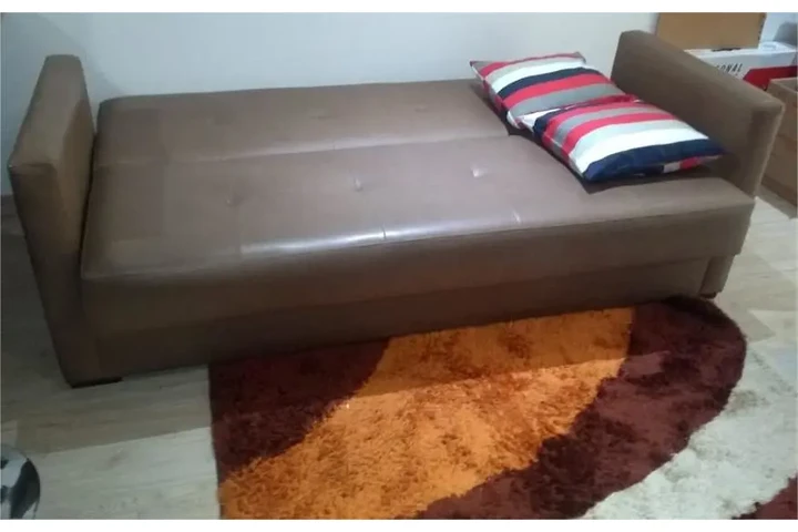 $790000 : Sofacama Charlotte con baul image 2