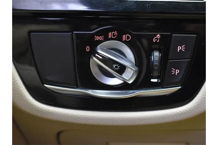 $23512 : BMW 5 Series 2019 540i 4dr S image 6