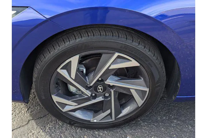 $26999 : Hyundai ELANTRA 2025 Limited image 7