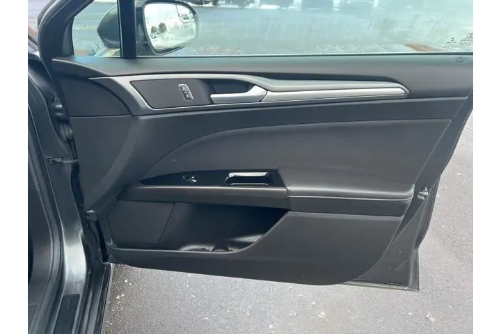 $7638 : Ford Fusion 2016 SE 4dr Seda image 10