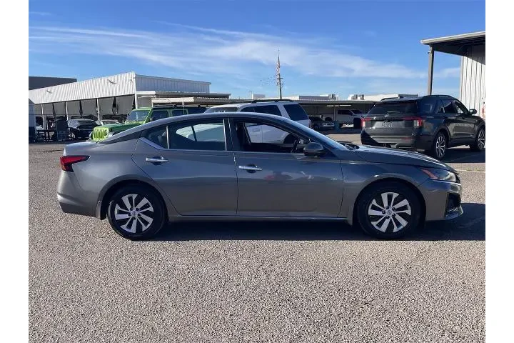 $17182 : Nissan Altima 2023 2.5 S 4dr image 6