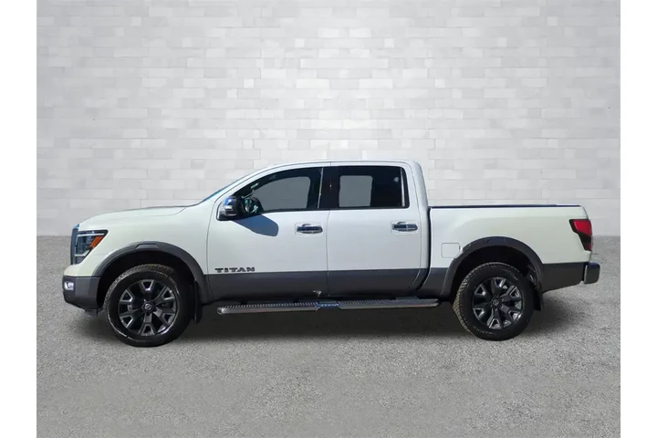 $30955 : Nissan Titan 2021 4x4 Platin image 7