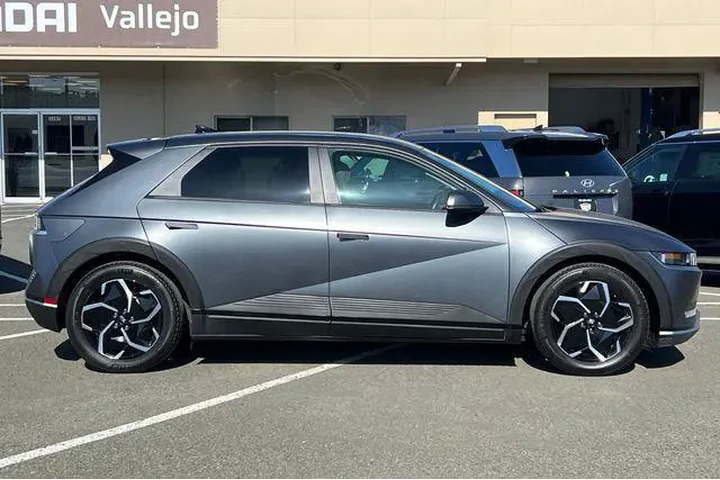 $21891 : Hyundai IONIQ 5 2023 SEL 4dr image 6