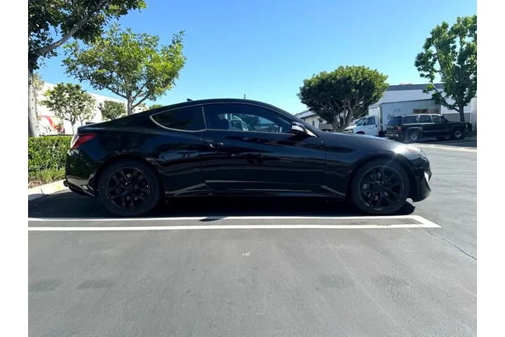 2016 Genesis Coupe 3.8 8AT image 6