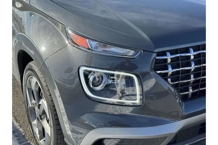 $22888 : Hyundai VENUE 2024 Limited 4 image 8