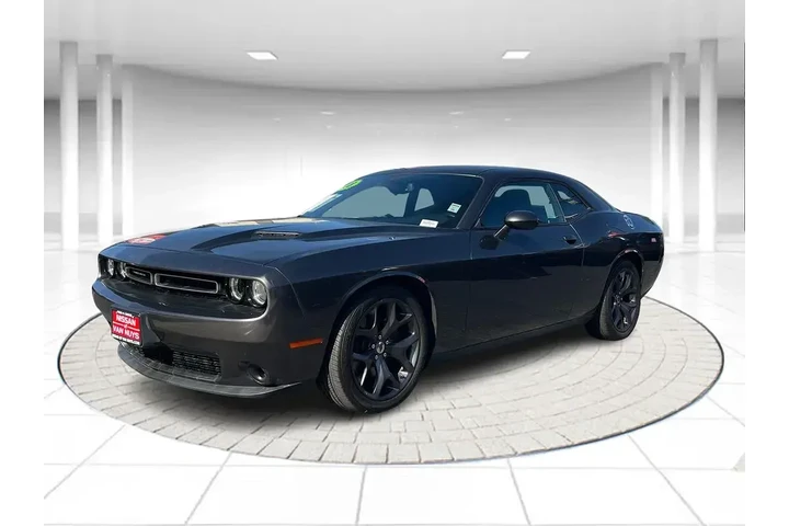 $17998 : Dodge Challenger 2018 SXT 2d image 1