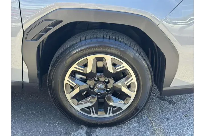 $30895 : Subaru Forester 2025 AWD Pre image 6