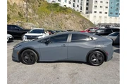 $28498 : Toyota Prius 2023 LE 4dr Hat thumbnail