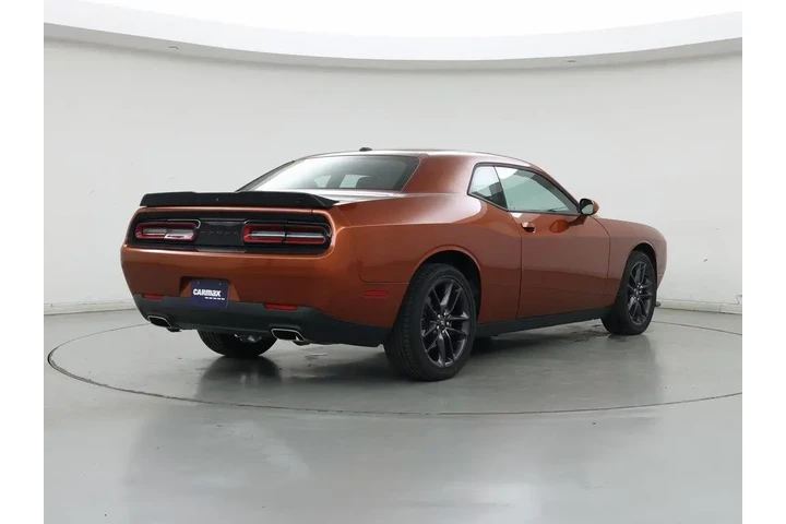 $27998 : Dodge Challenger 2021 AWD GT image 8