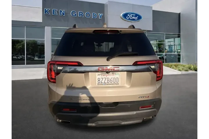 $31543 : GMC Acadia 2022 4x4 AT4 4dr image 6