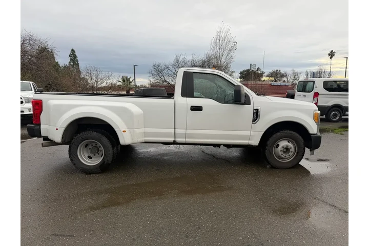 $29000 : Ford F-350 Super Duty 2017 4 image 6