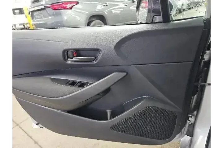 $19002 : Toyota Corolla 2024 LE 4dr S image 10