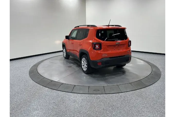 $13996 : Jeep Renegade 2016 4x4 Latit image 8