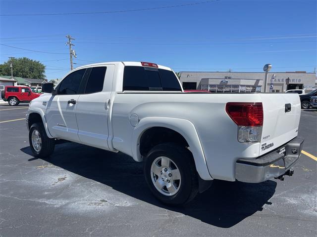 $21925 : 2013 Tundra 4x4 V8 Truck V-8 image 7