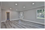 $750 : charming Spanish-style Home thumbnail