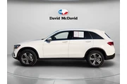 $31699 : Mercedes-Benz GLC 2022 AWD G thumbnail