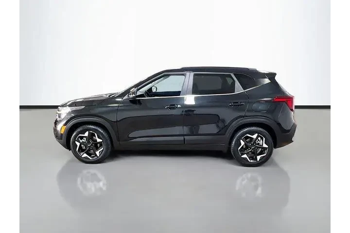 $17952 : Kia Seltos 2024 EX 4dr SUV image 4