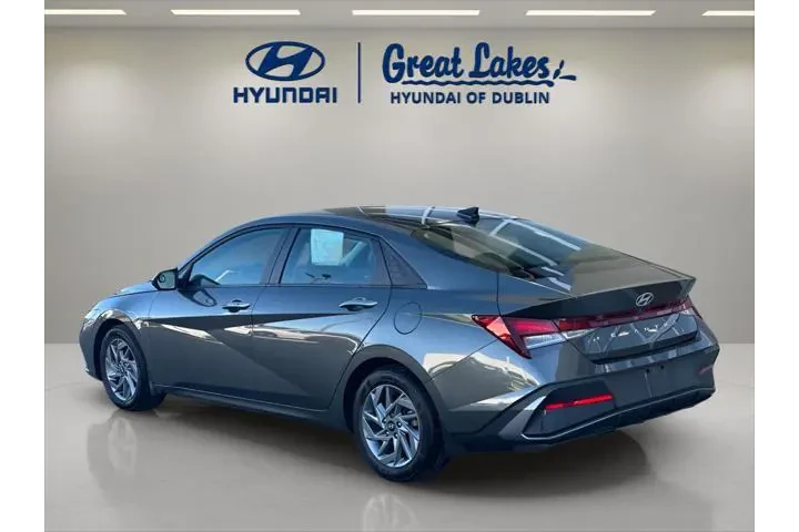$19766 : Hyundai ELANTRA 2024 SEL 4dr image 3