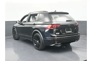 $18991 : Volkswagen Tiguan 2020 SE 4d thumbnail