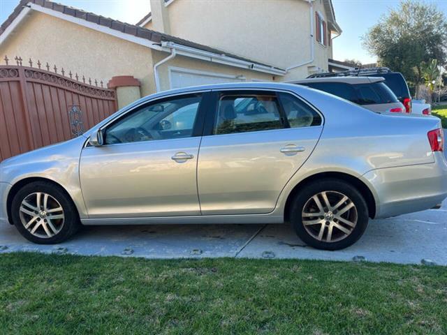 $5400 : 2005 Jetta 2.5 PZEV image 4