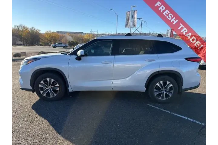 $24874 : Toyota Highlander 2022 AWD X image 2
