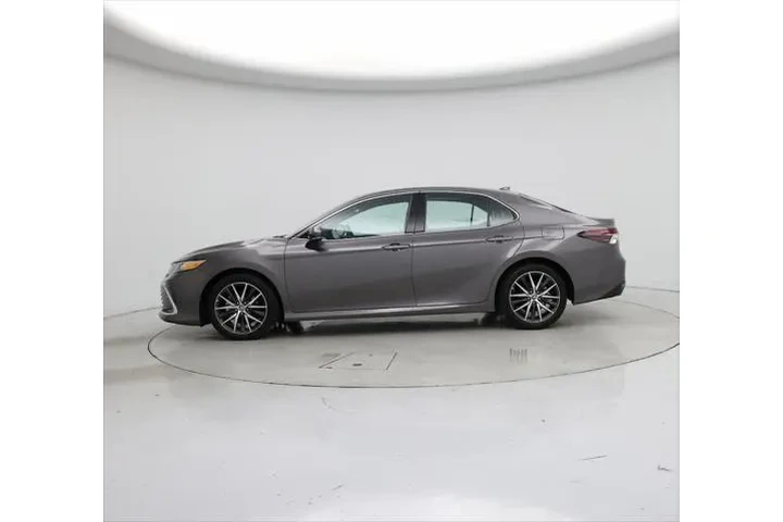 $33998 : Toyota Camry Hybrid 2024 XLE image 3