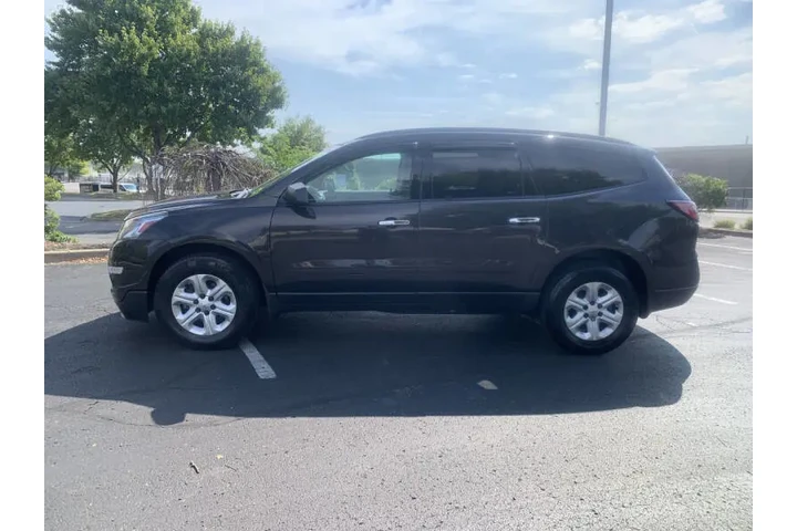 $7495 : 2015 Traverse LS image 3